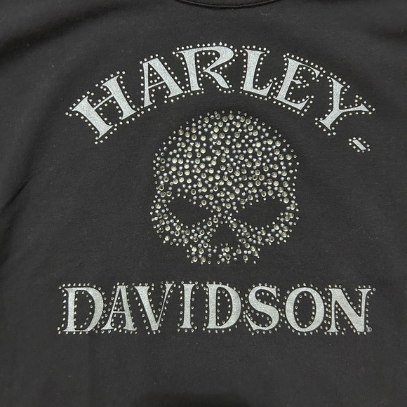 Harley-Davidson Navy Long Sleeve Tee with Skull Motif - Picture 3 of 7